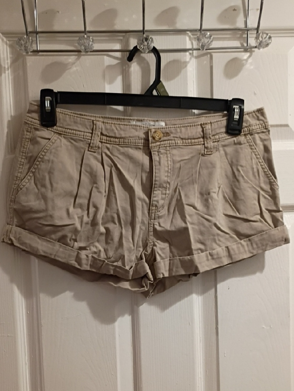 Abercrombie & Fitch Tan Rolled-Hem Women's Shorts NWOT